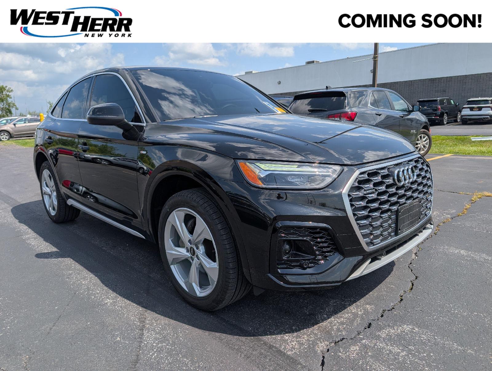 Mythos Black Metallic 2025 Audi Q5 Sportback Sedan All-Wheel Drive Automatic