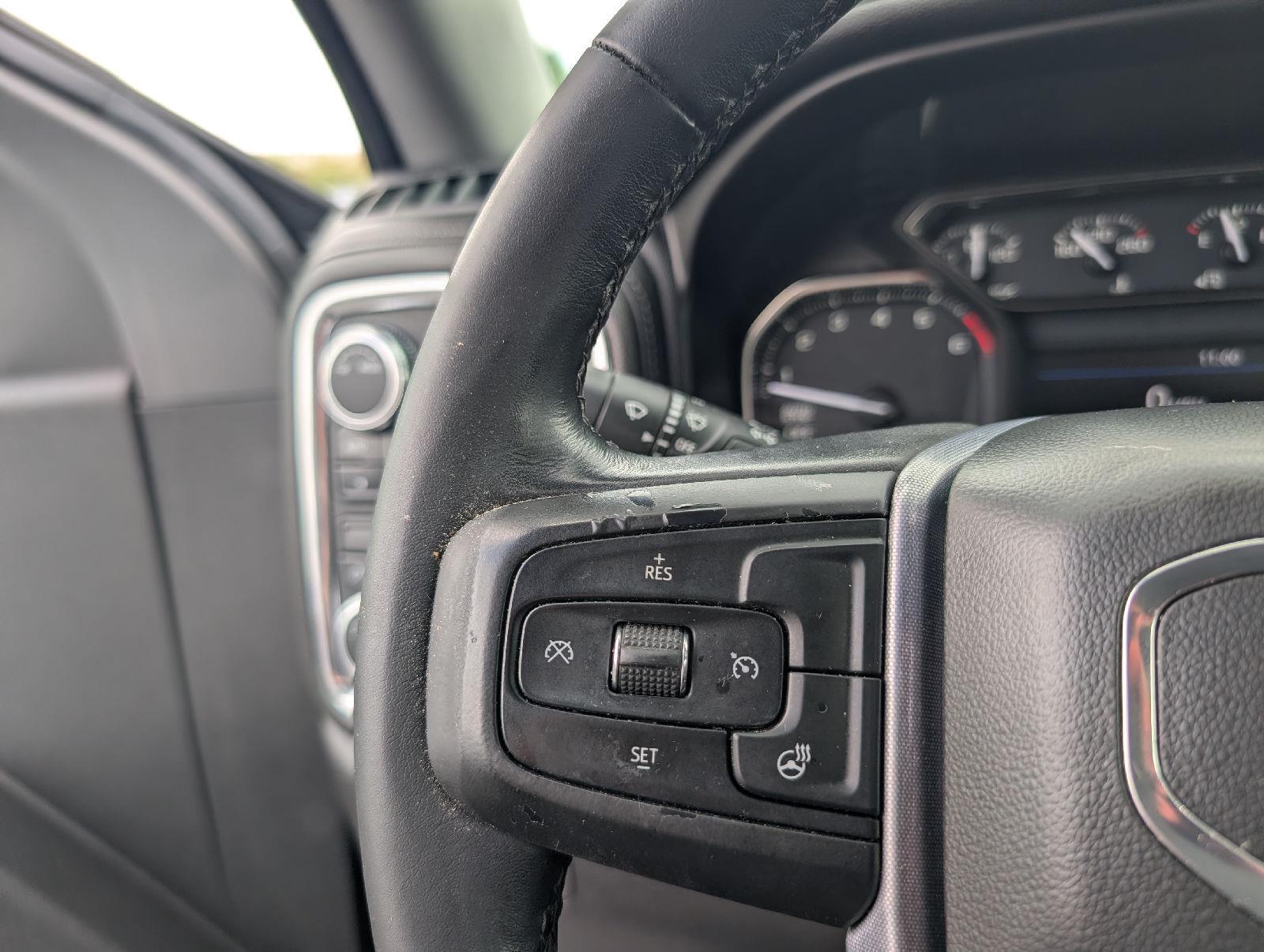 Used 2020 Onyx Black GMC SLE image 11