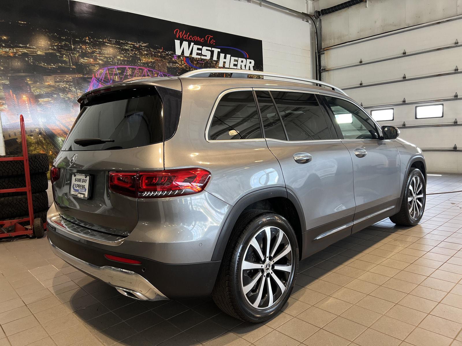 Used 2021 Mountain Grey Metallic Mercedes-Benz GLB 250 image 7
