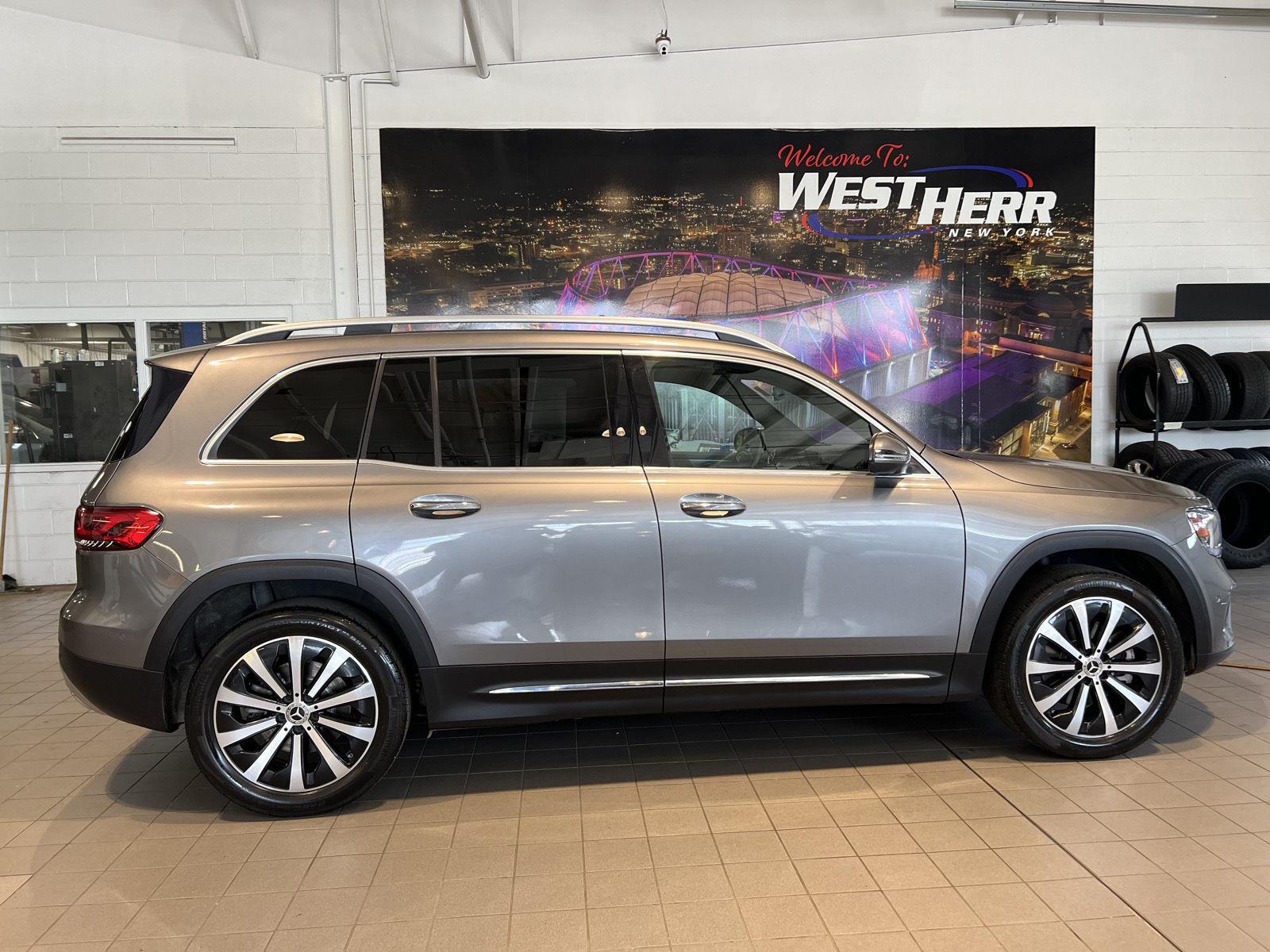 Used 2021 Mountain Grey Metallic Mercedes-Benz GLB 250 image 8