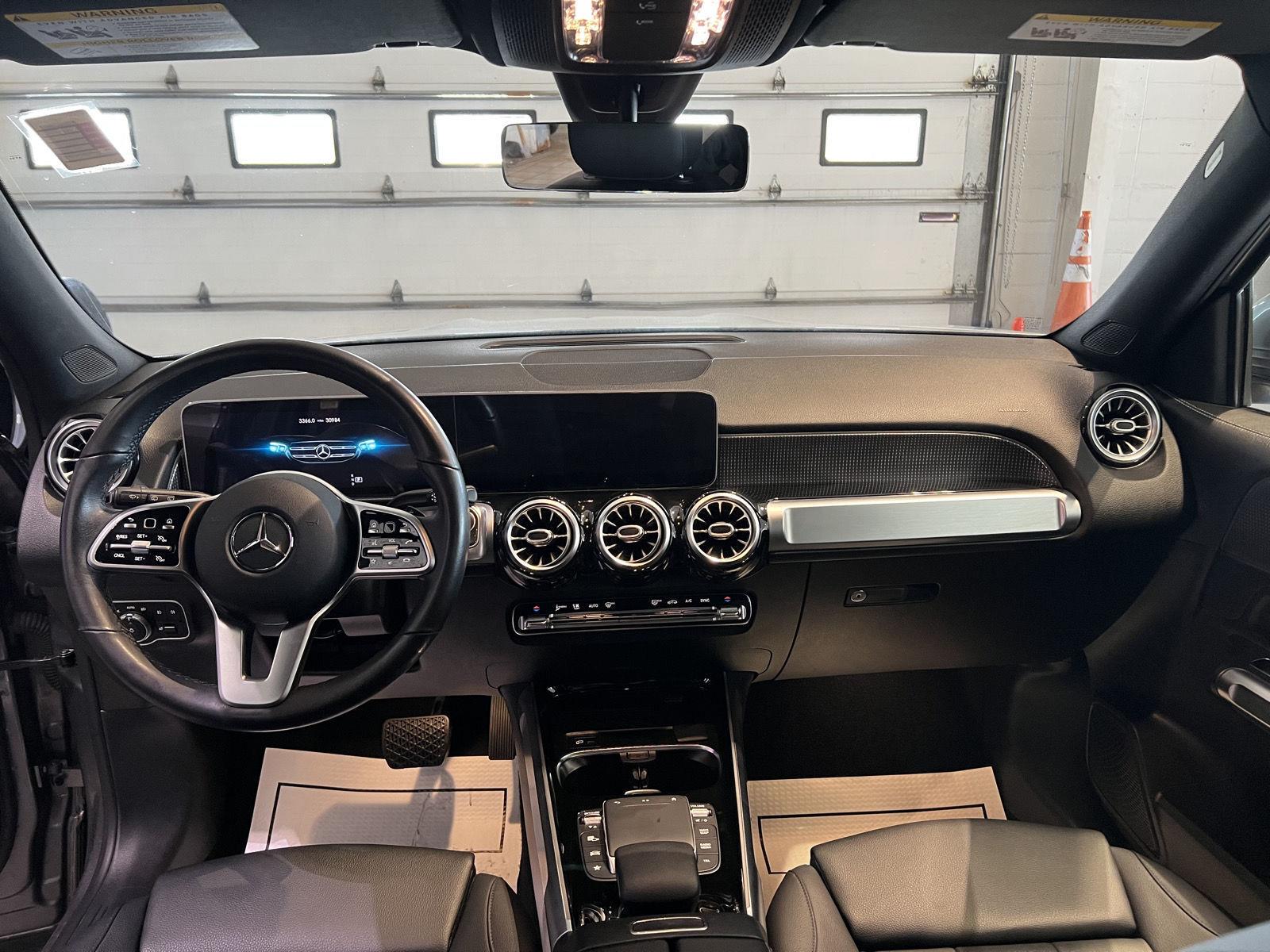 Used 2021 Mountain Grey Metallic Mercedes-Benz GLB 250 image 14