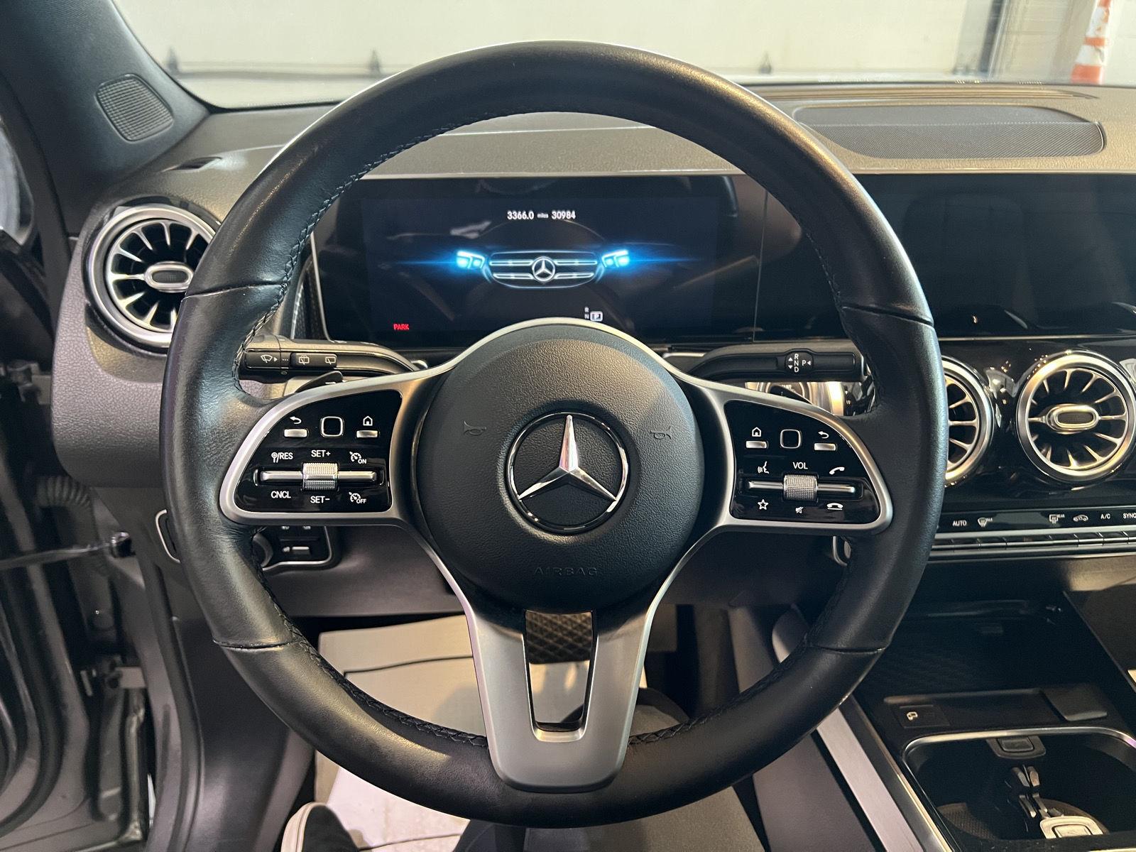 Used 2021 Mountain Grey Metallic Mercedes-Benz GLB 250 image 15