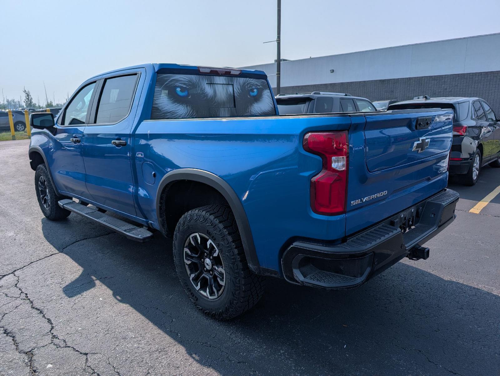 Used 2022 Glacier Blue Metallic Chevrolet ZR2 image 5