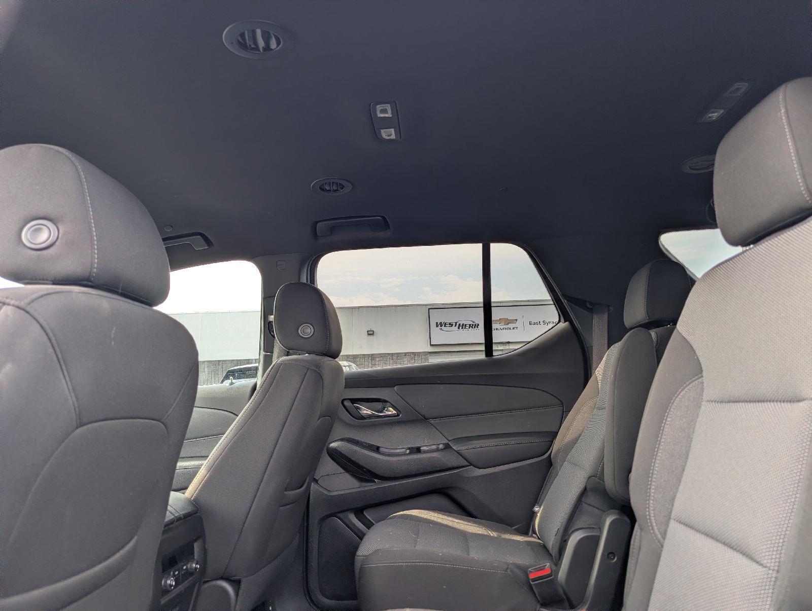 Used 2023 Northsky Blue Metallic Chevrolet LT Cloth image 10