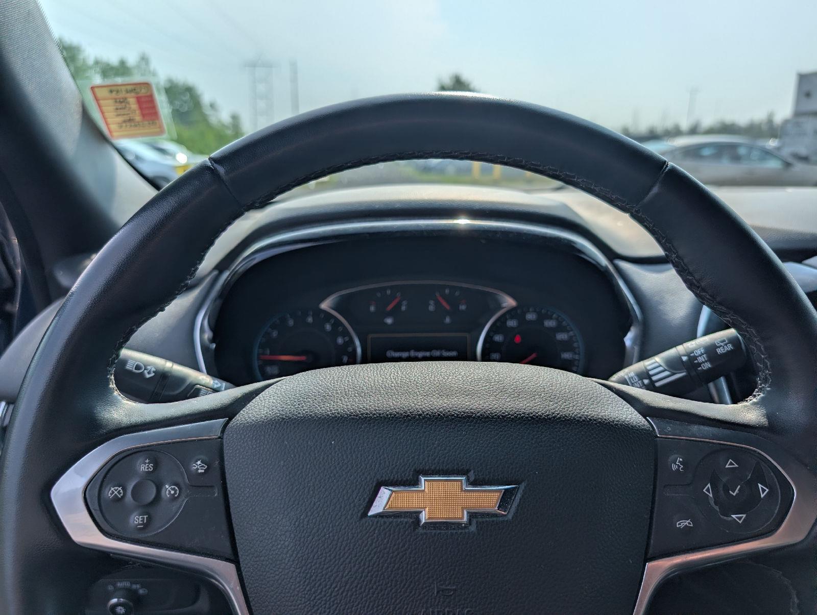 Used 2023 Northsky Blue Metallic Chevrolet LT Cloth image 12