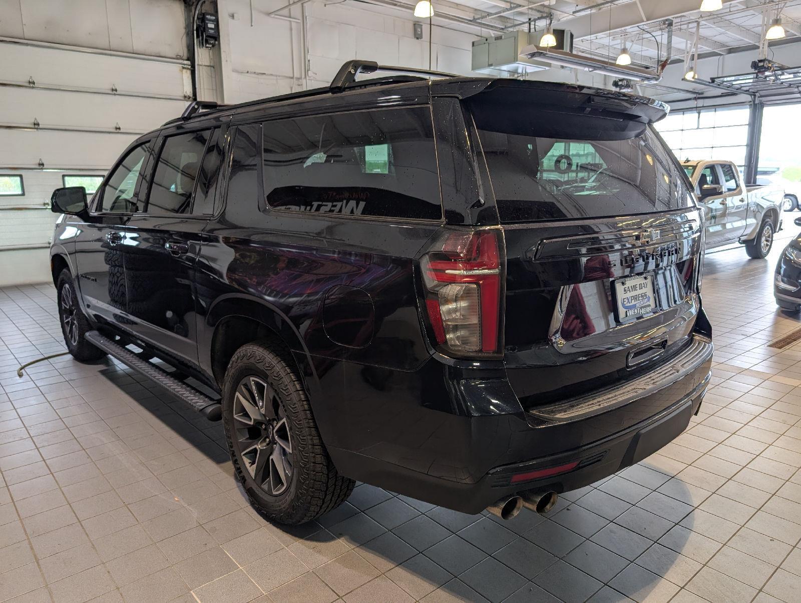 Used 2024 Midnight Blue Metallic Chevrolet Z71 image 6