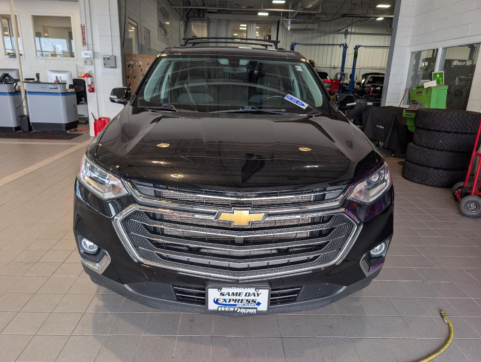 Used 2020 Mosaic Black Metallic Chevrolet LT Cloth image 2