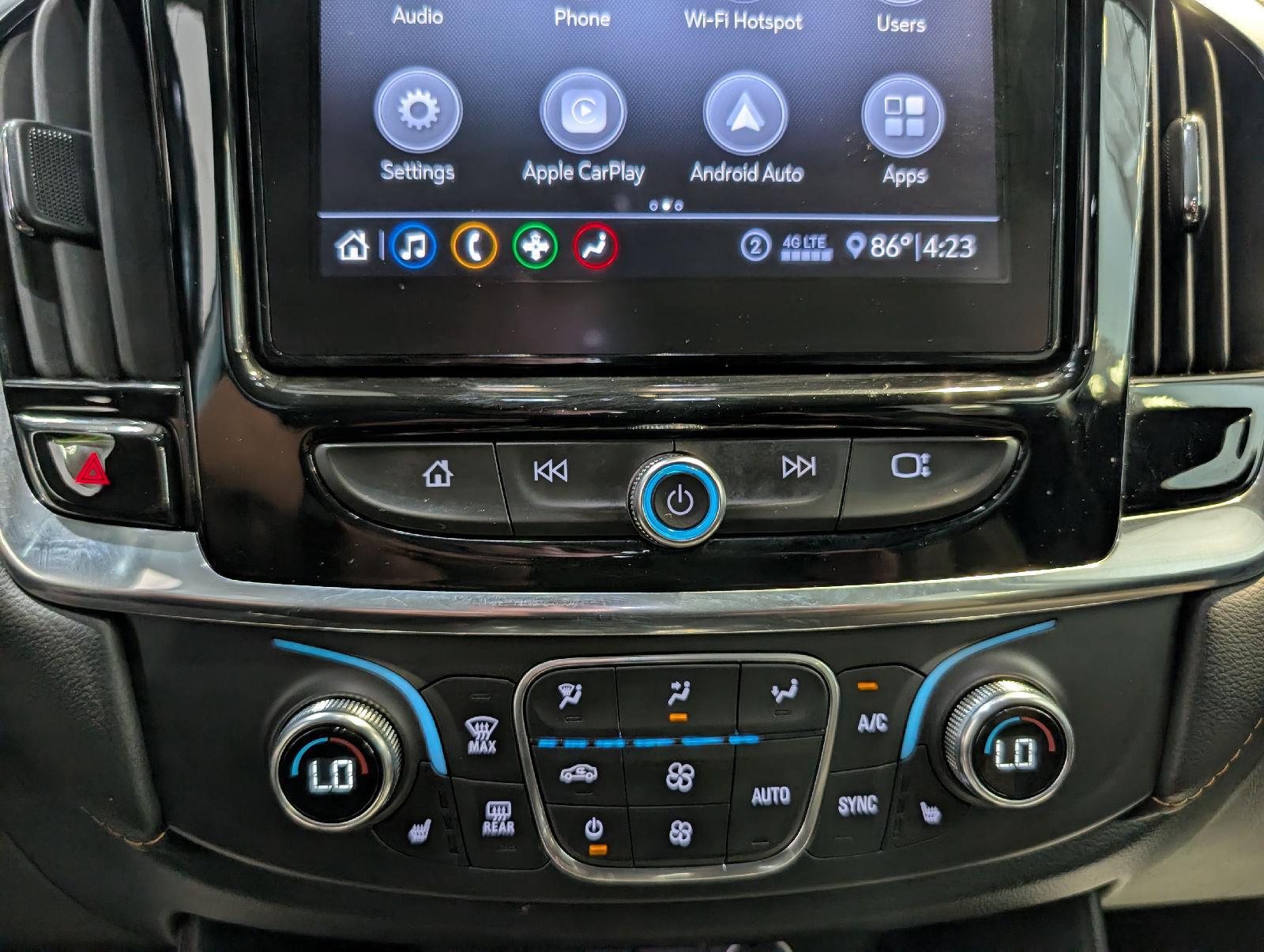 Used 2020 Mosaic Black Metallic Chevrolet LT Cloth image 25