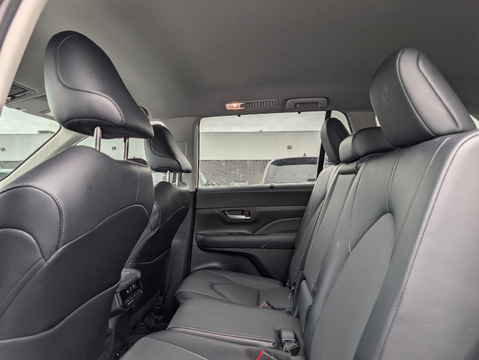 Used 2024 Coastal Cream Toyota XLE image 9