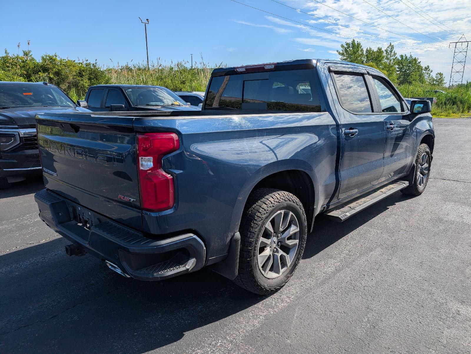 Used 2021 Northsky Blue Metallic Chevrolet RST image 7