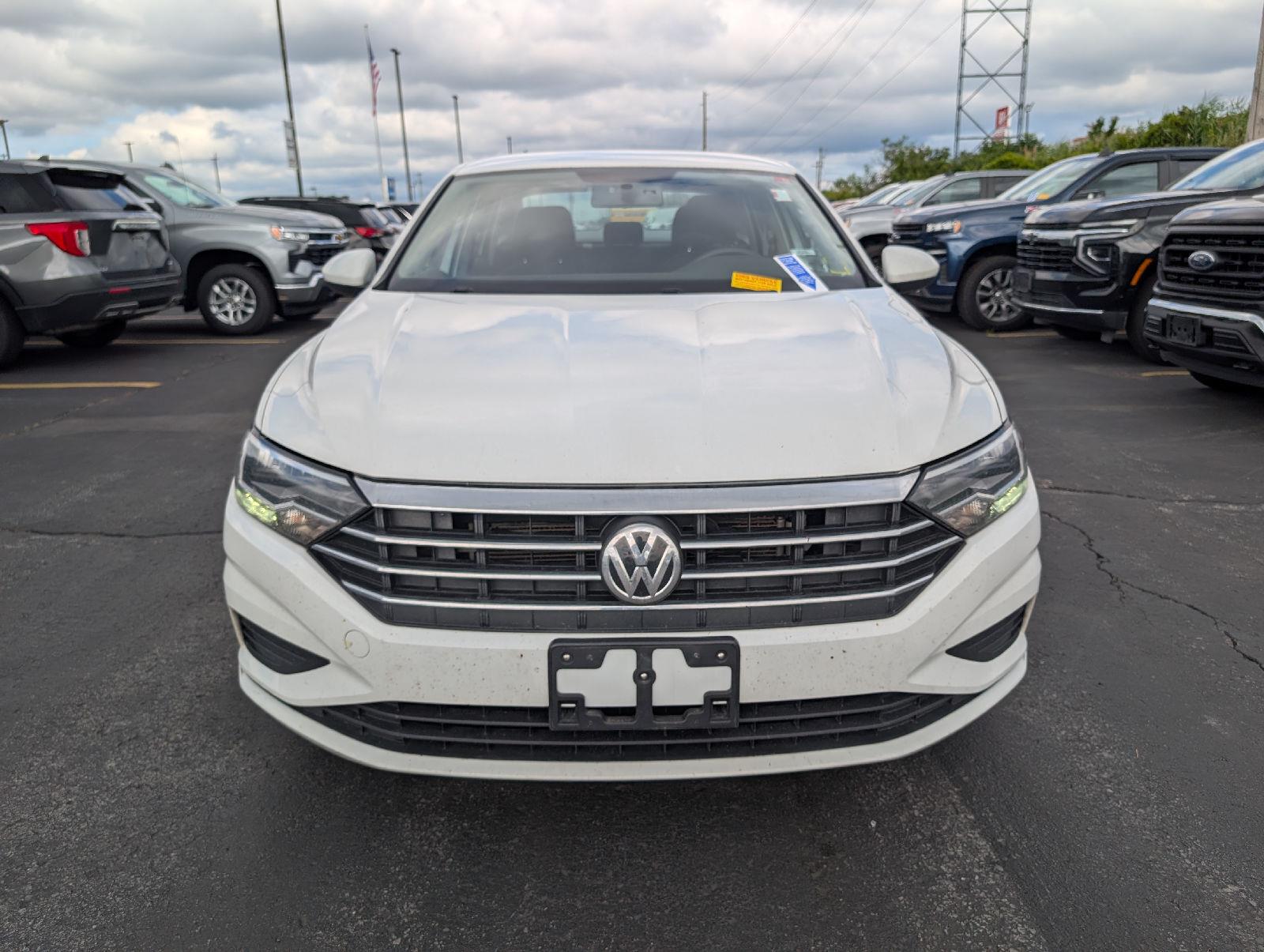 Used 2021 Pure White Volkswagen S image 2