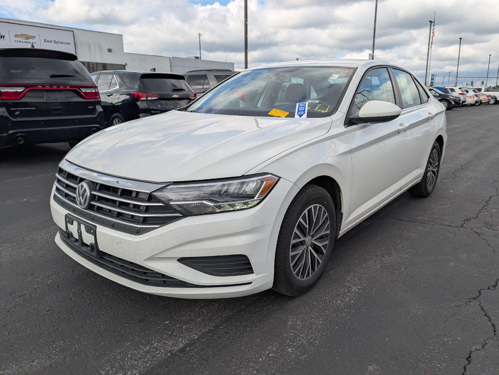 Used 2021 Pure White Volkswagen S image 4