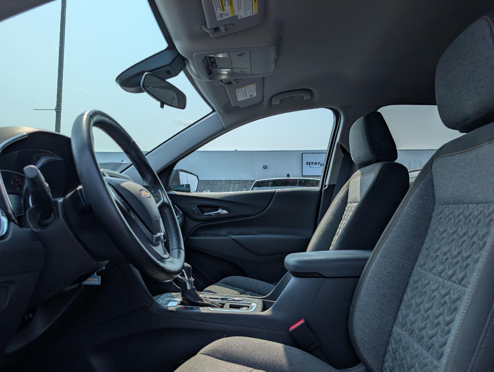 Used 2024 Lakeshore Blue Metallic Chevrolet LT image 8