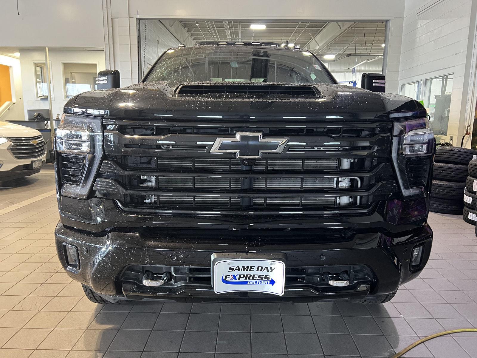 Used 2026 Black Chevrolet High Country image 2
