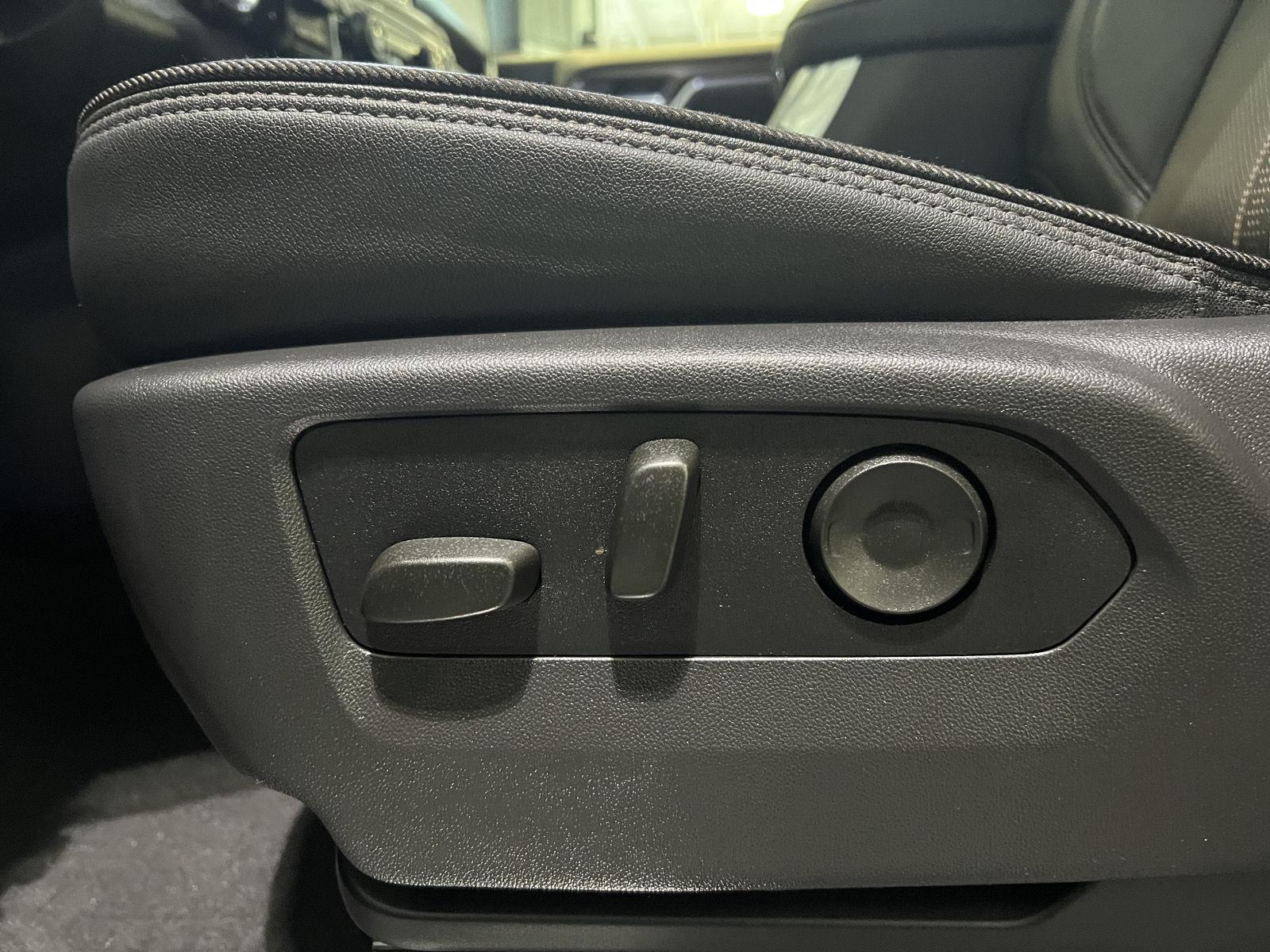 Used 2026 Black Chevrolet High Country image 17