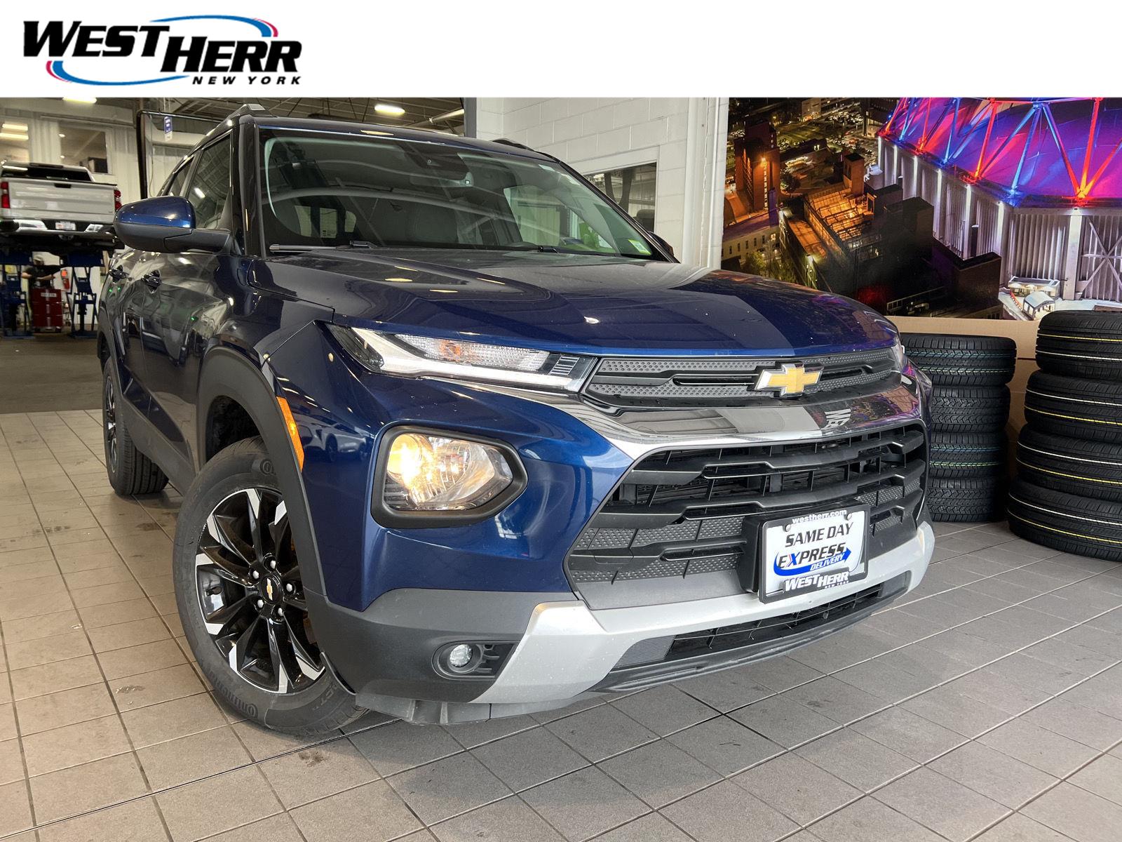 Blue Glow Metallic 2022 Chevrolet Trailblazer SUV / Crossover Four-Wheel Drive 9-Speed Automatic