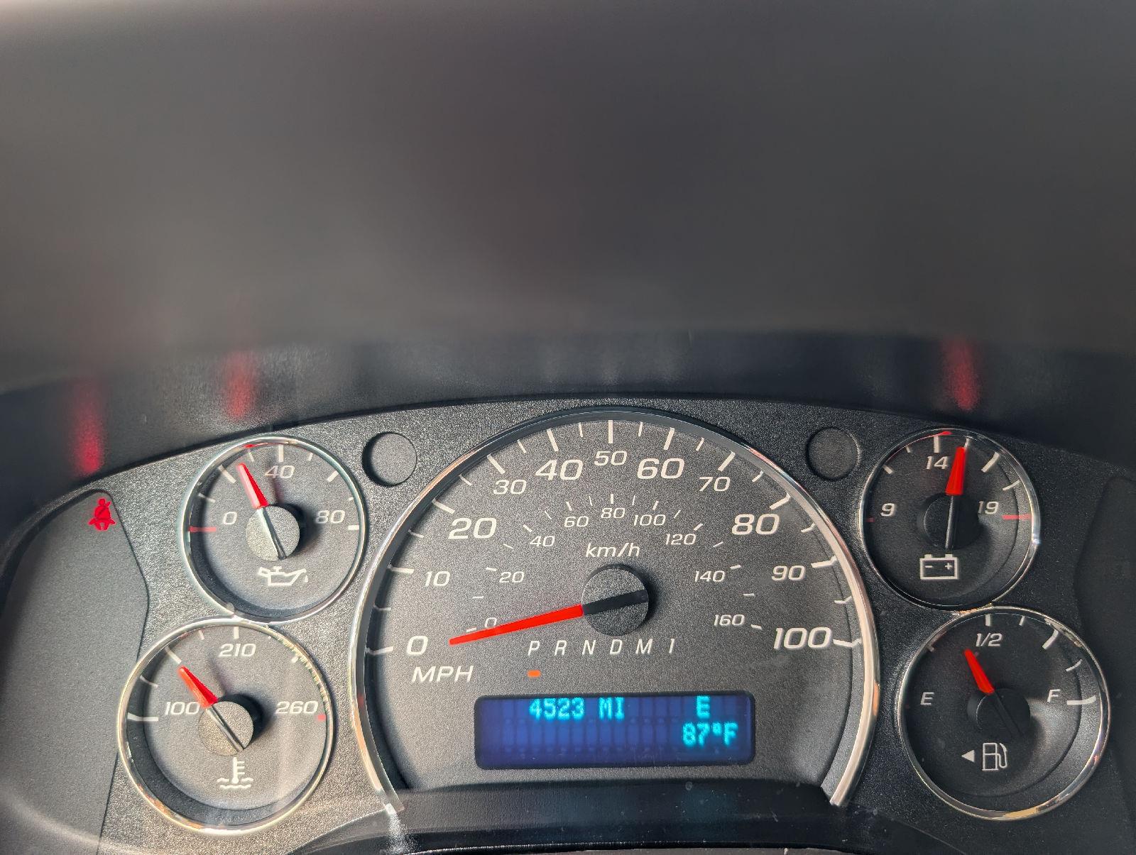 Used 2025  GMC 2500 image 12