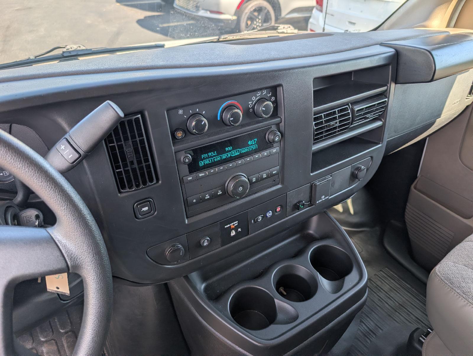 Used 2025  GMC 2500 image 14