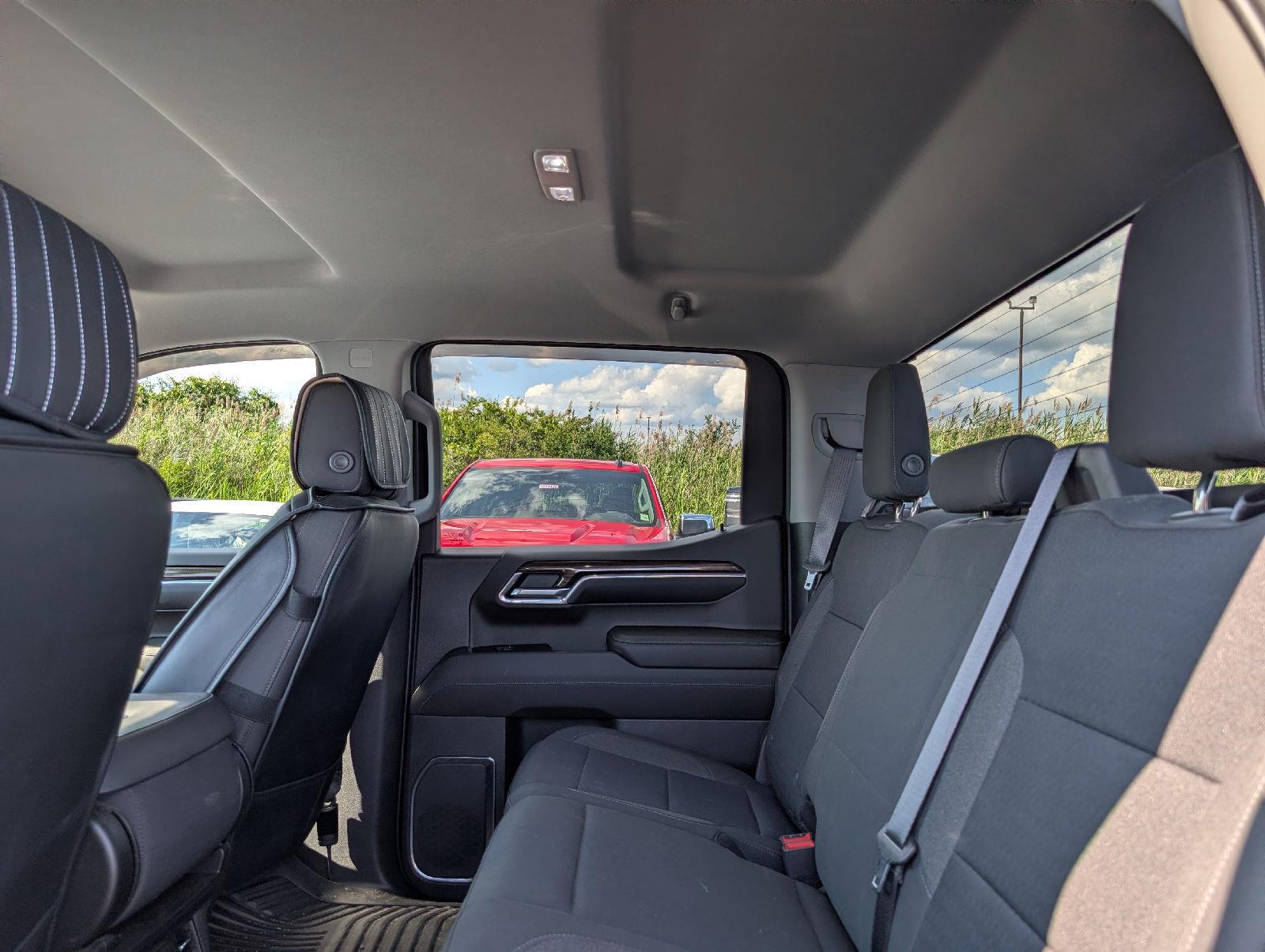 Used 2022 Dark Ash Metallic Chevrolet LT image 9