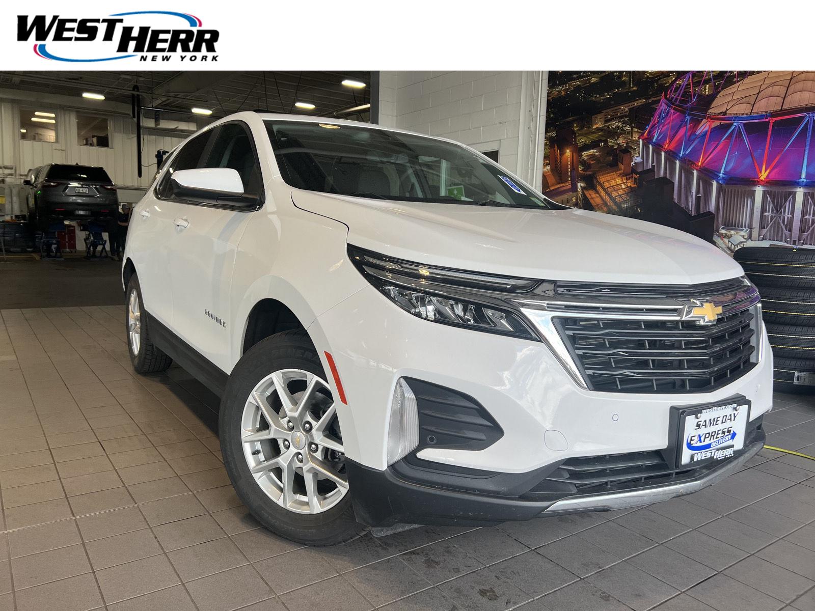 Summit White 2023 Chevrolet Equinox SUV / Crossover Four-Wheel Drive 6-Speed Automatic