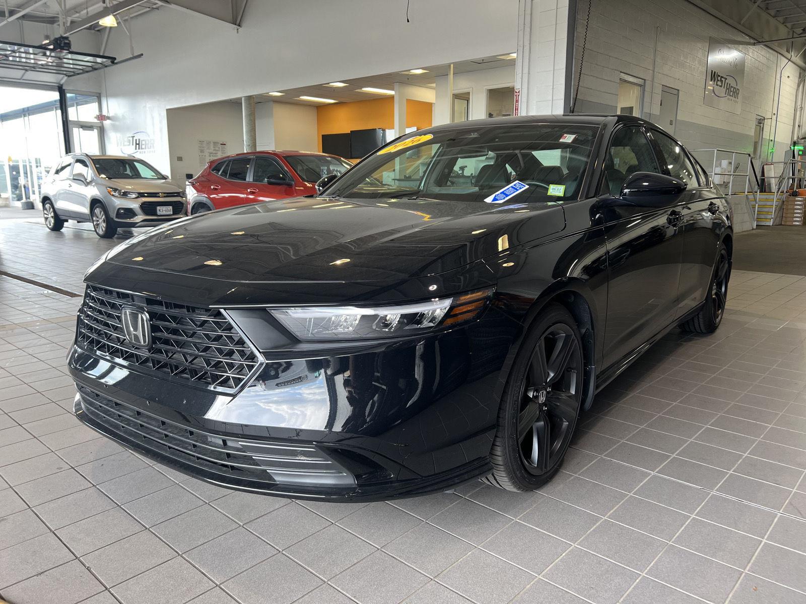 Used 2026  Honda Sport-L image 4