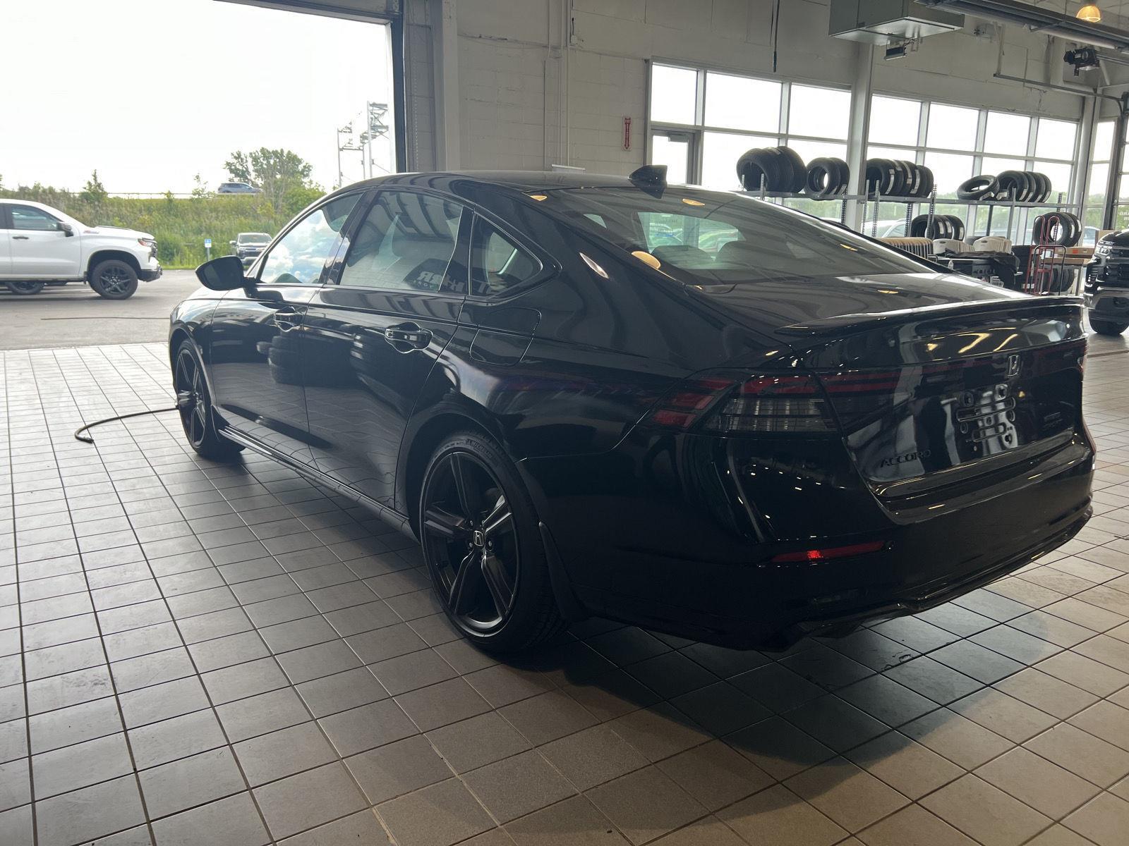 Used 2026  Honda Sport-L image 5