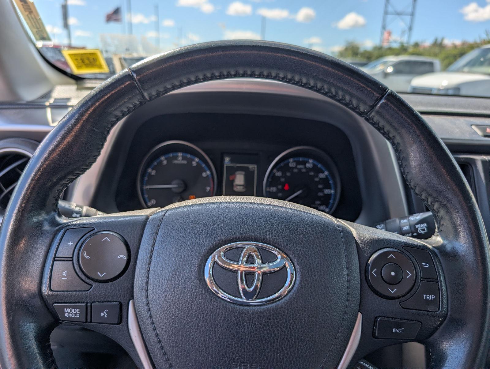 Used 2018 Magnetic Gray Metallic Toyota XLE image 11