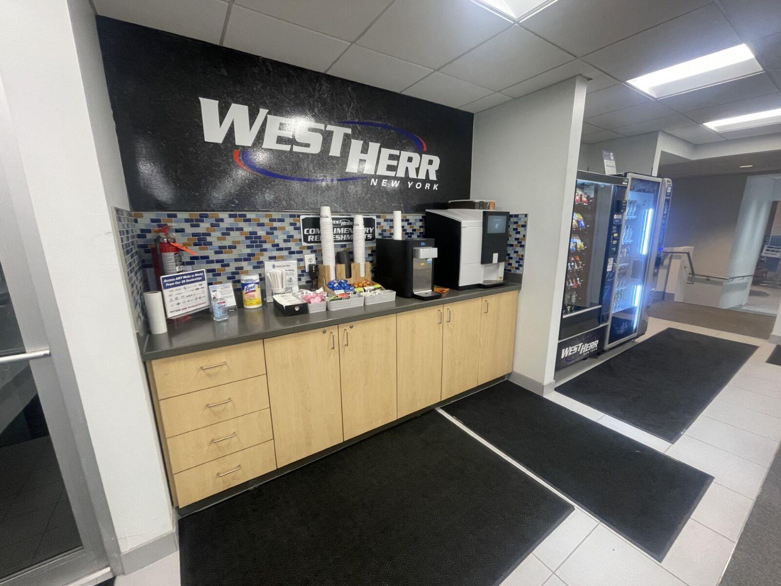 Used 2018 Magnetic Gray Metallic Toyota XLE image 20