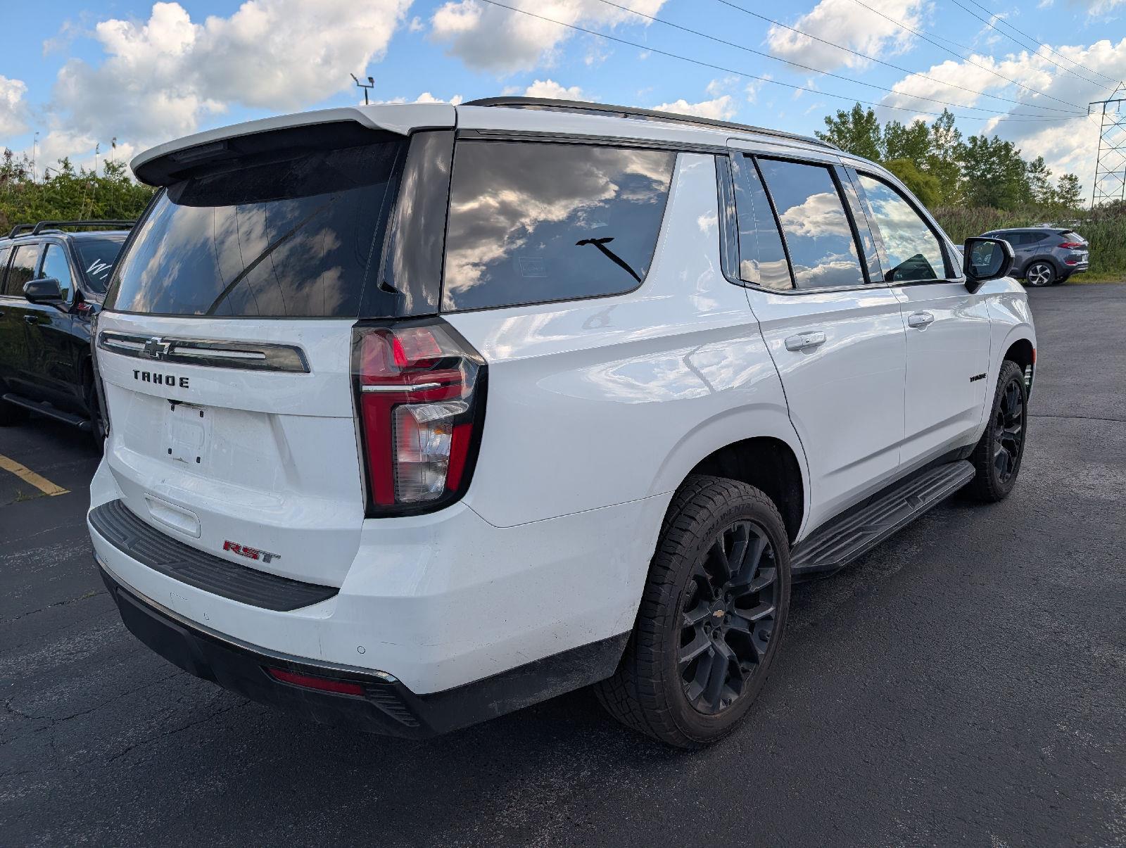 Used 2022 Summit White Chevrolet RST image 8