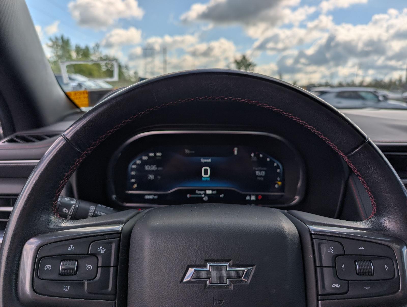 Used 2022 Summit White Chevrolet RST image 14