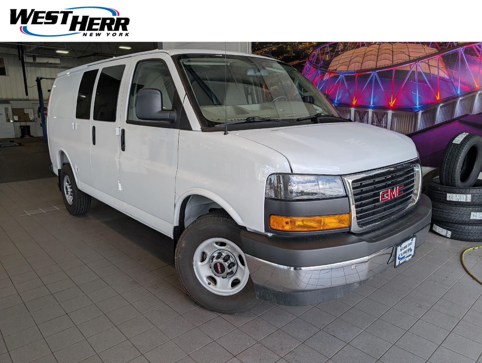 2025 GMC Savana Cargo 2500 RWD