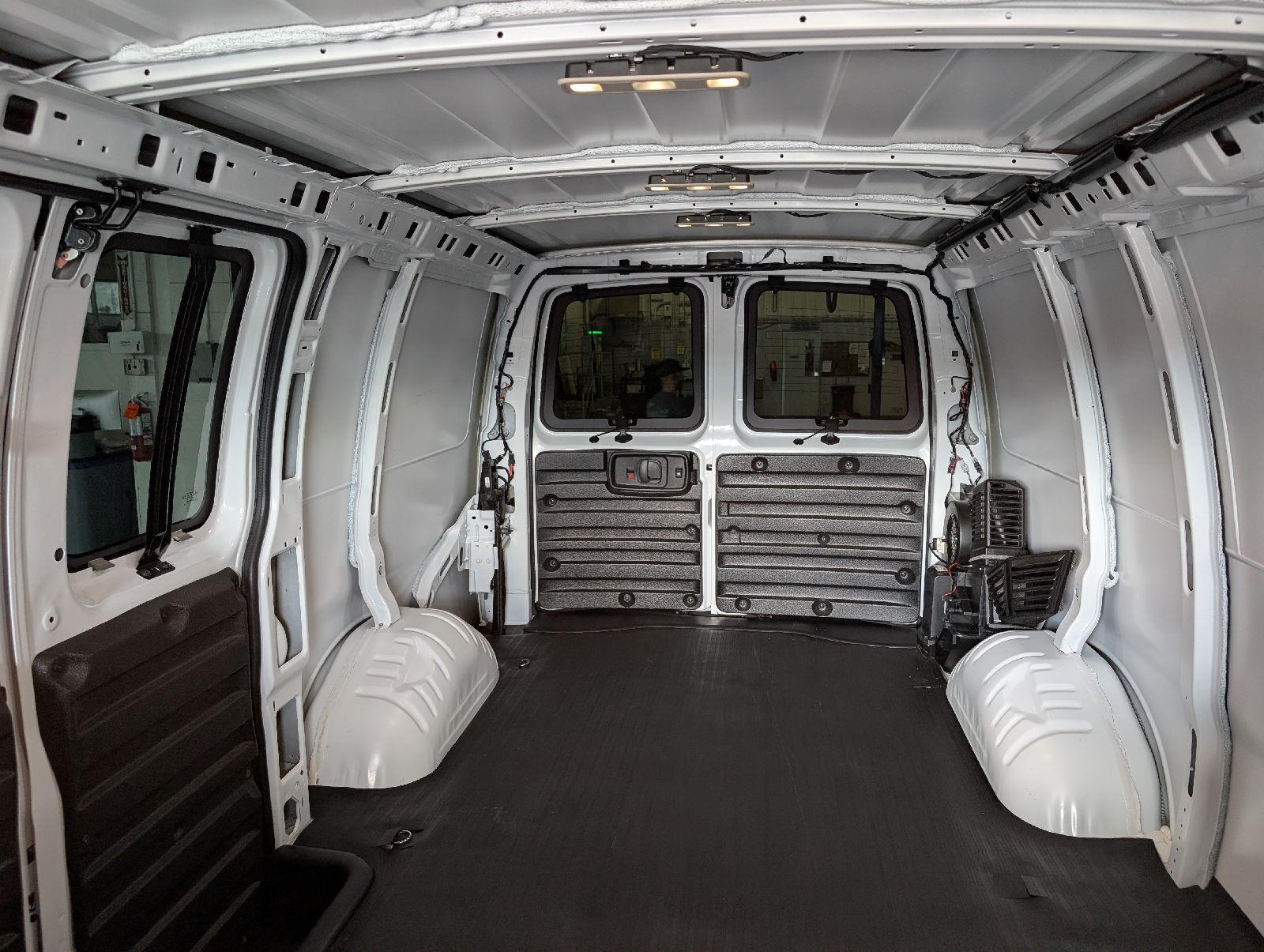 Used 2025 Summit White GMC Work Van image 16