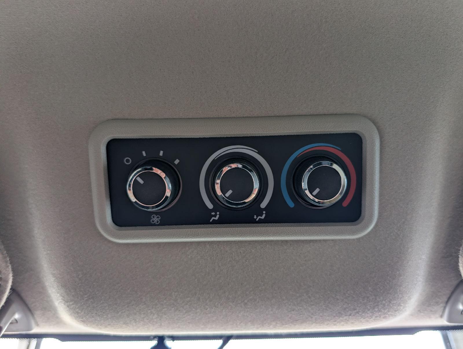 Used 2025  GMC 2500 image 23