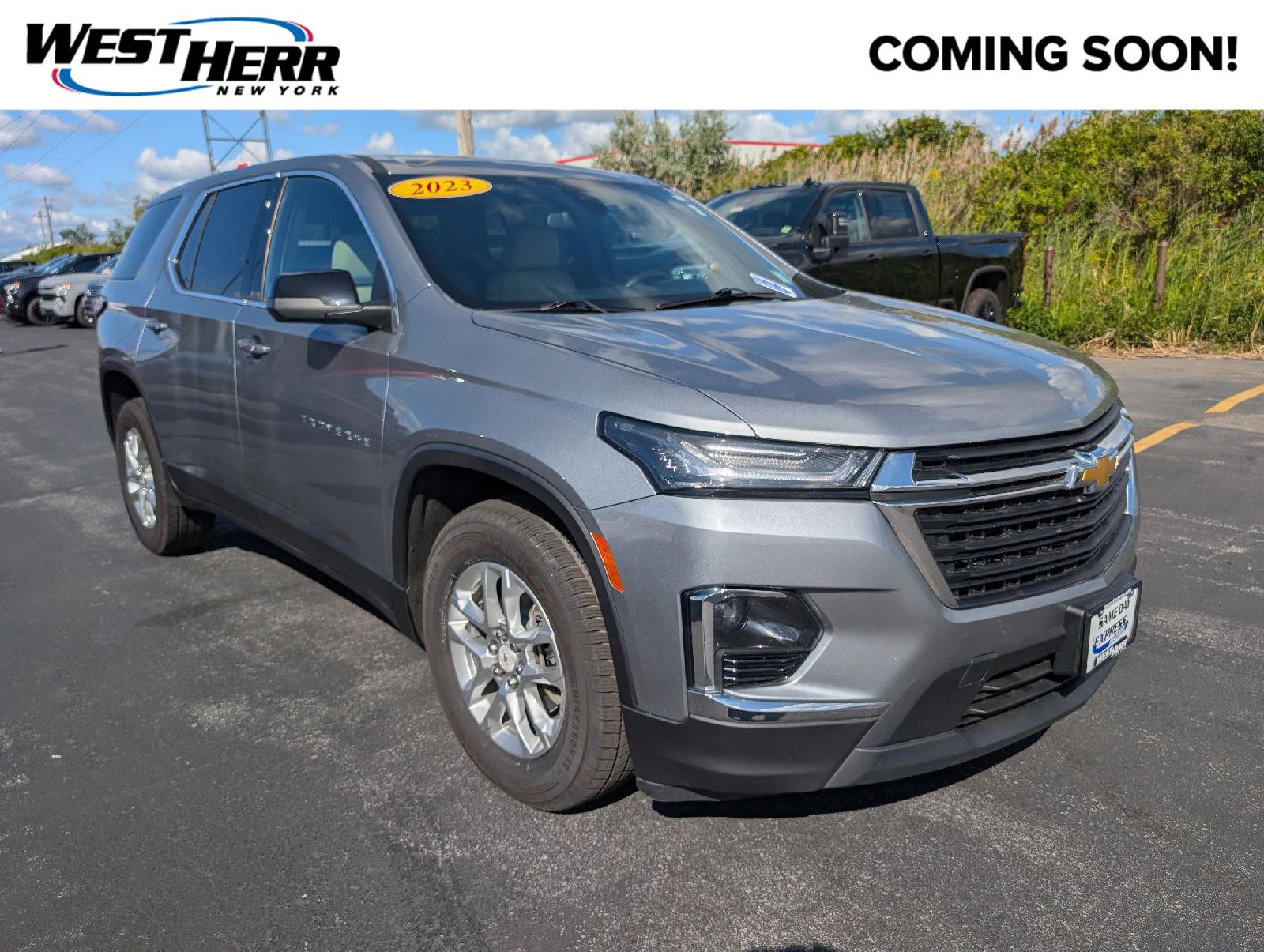 Sterling Gray Metallic 2023 Chevrolet Traverse SUV / Crossover Four-Wheel Drive 9-Speed Automatic
