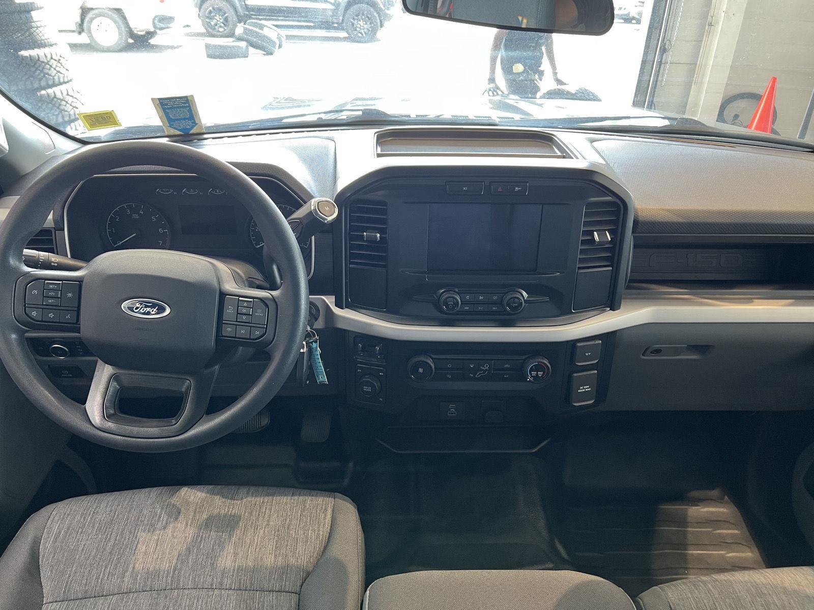 Used 2023 Agate Black Ford XL image 17