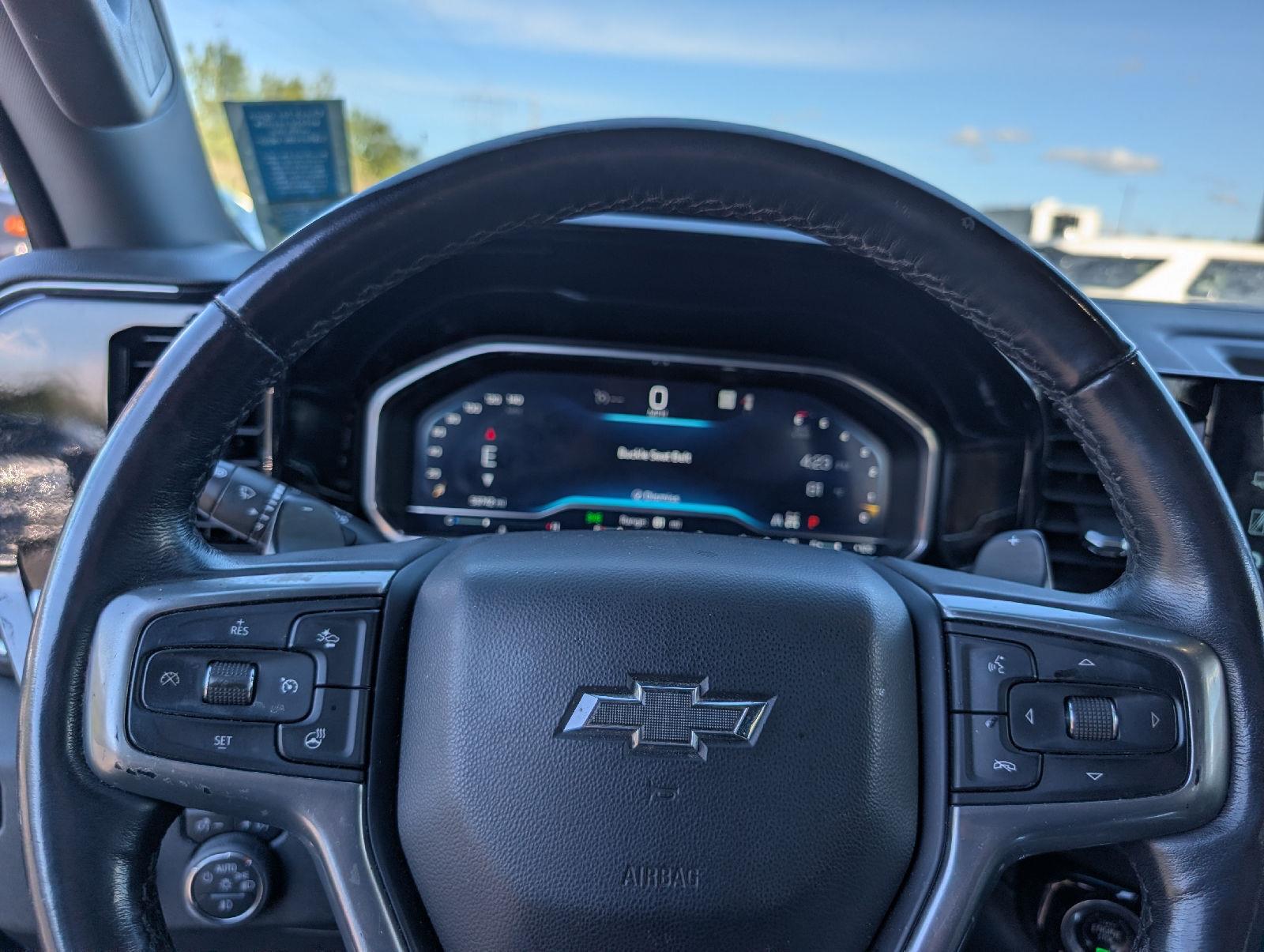 Used 2023 BLACK Chevrolet RST image 13