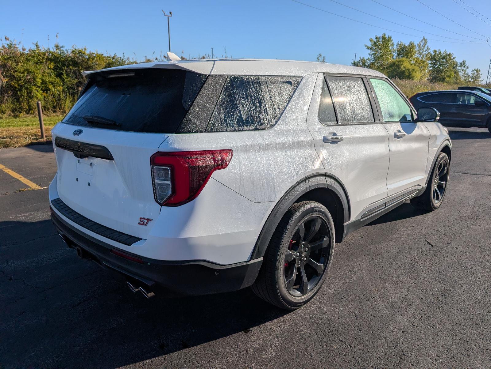 Used 2022 Star White Metallic Tri-Coat Ford  image 12