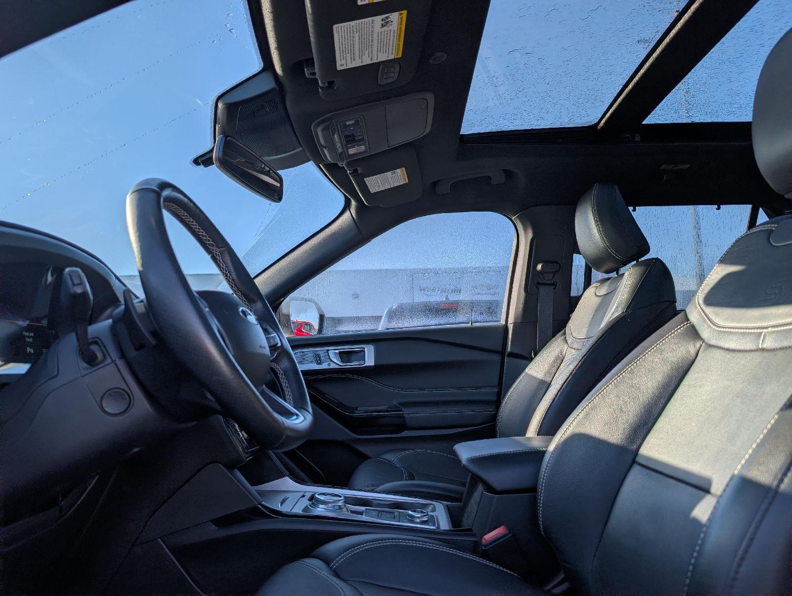 Used 2022 Star White Metallic Tri-Coat Ford  image 13
