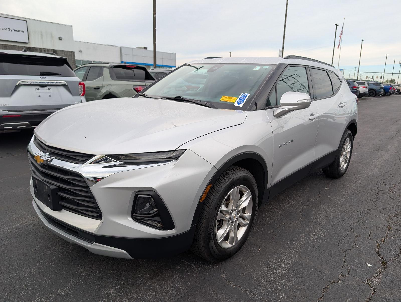 Used 2021 Silver Ice Metallic Chevrolet LT image 4