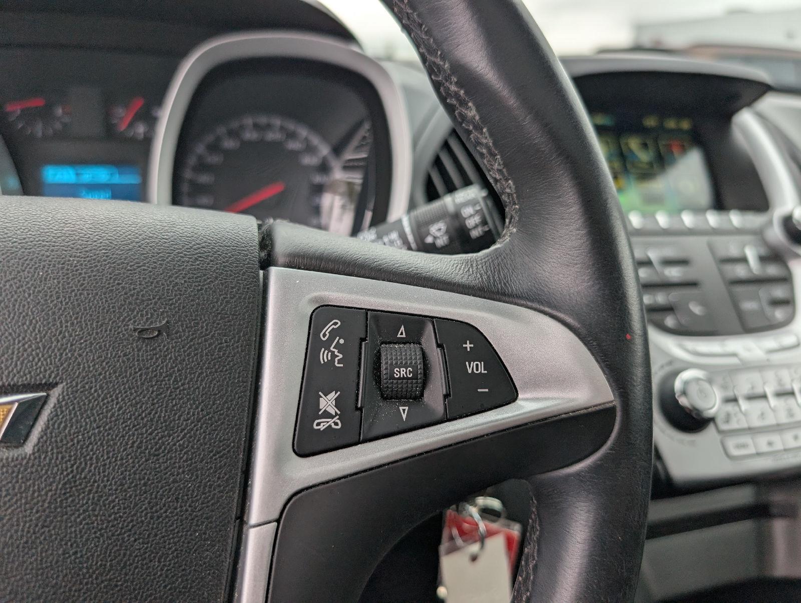 Used 2015  Chevrolet LT image 16