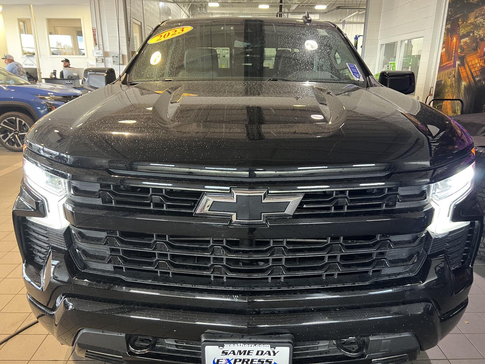 Used 2023 Black Chevrolet RST image 2
