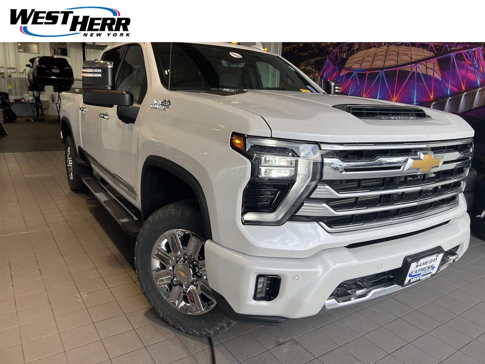 White (Iridescent Pearl Tricoat) 2024 Chevrolet Silverado 2500HD Pickup Truck Four-Wheel Drive Automatic