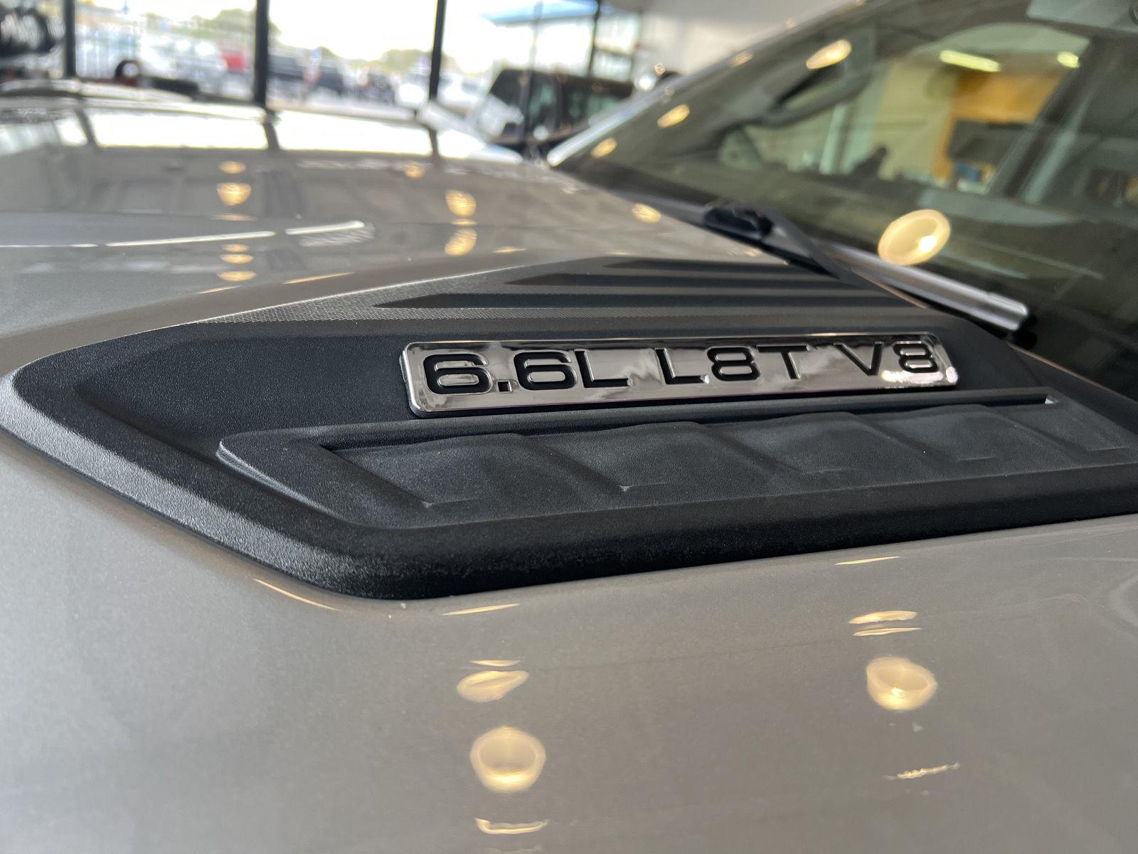 Used 2021 Silver Ice Metallic Chevrolet Custom image 4