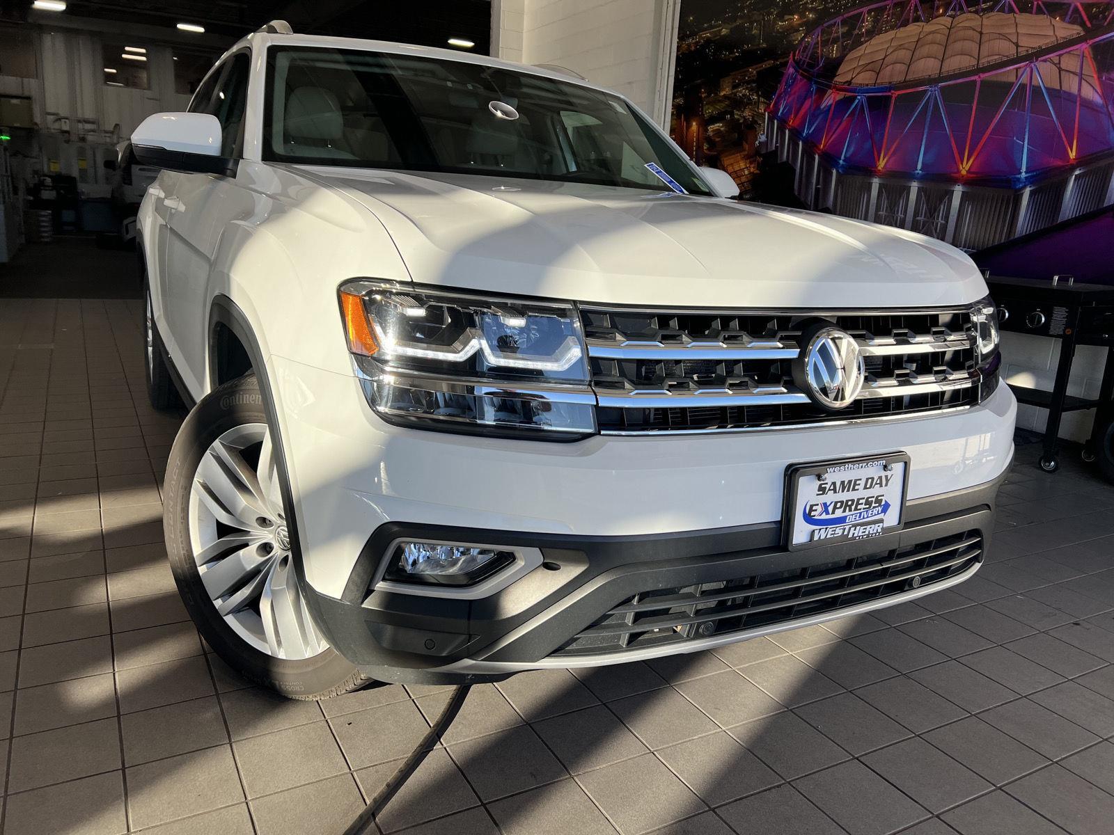 Used 2019 Pure White Volkswagen 3.6L V6 SEL image 23