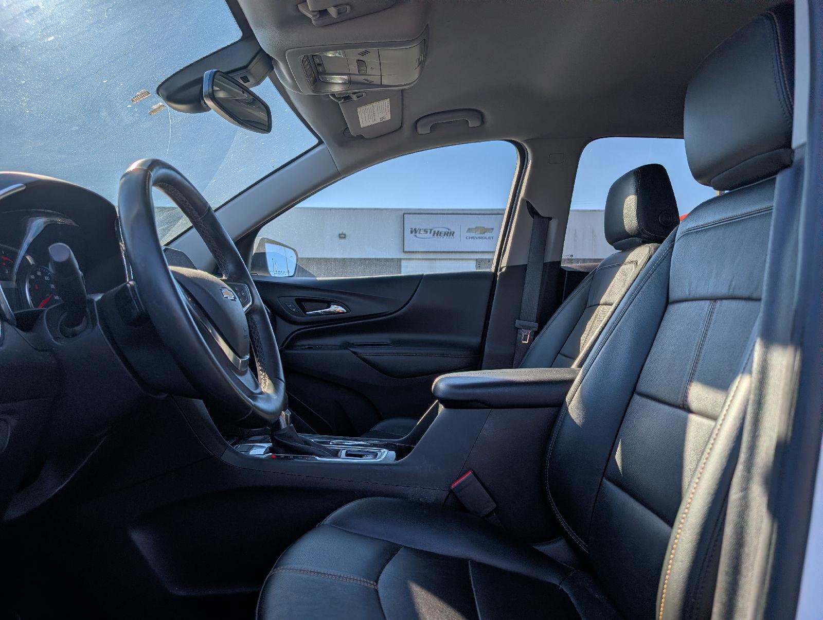 Used 2023 Summit White Chevrolet Premier image 9
