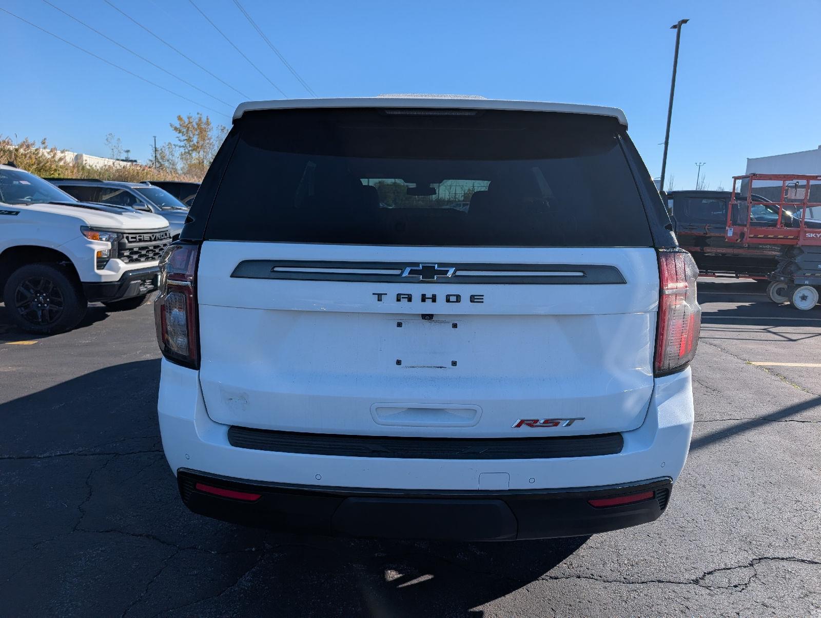 Used 2021 Summit White Chevrolet RST image 6