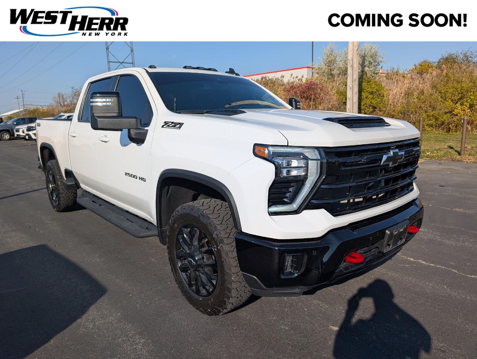 Summit White 2025 Chevrolet Silverado 2500HD Pickup Truck Four-Wheel Drive Automatic