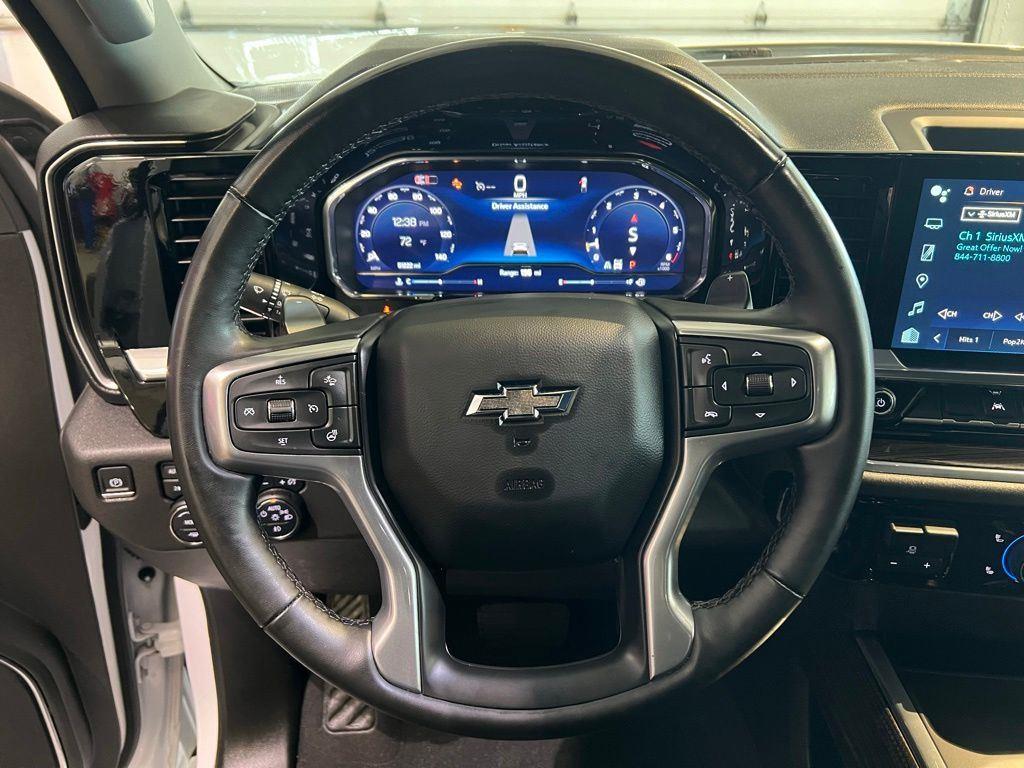 Used 2024 Summit White Chevrolet RST image 20