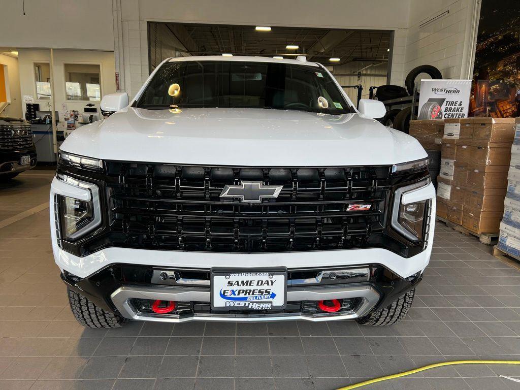 Used 2026 Summit White Chevrolet Z71 image 3