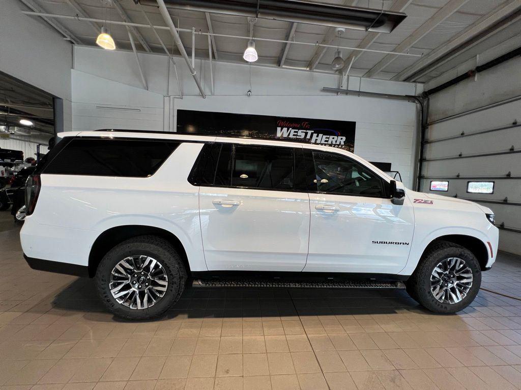 Used 2026 Summit White Chevrolet Z71 image 10